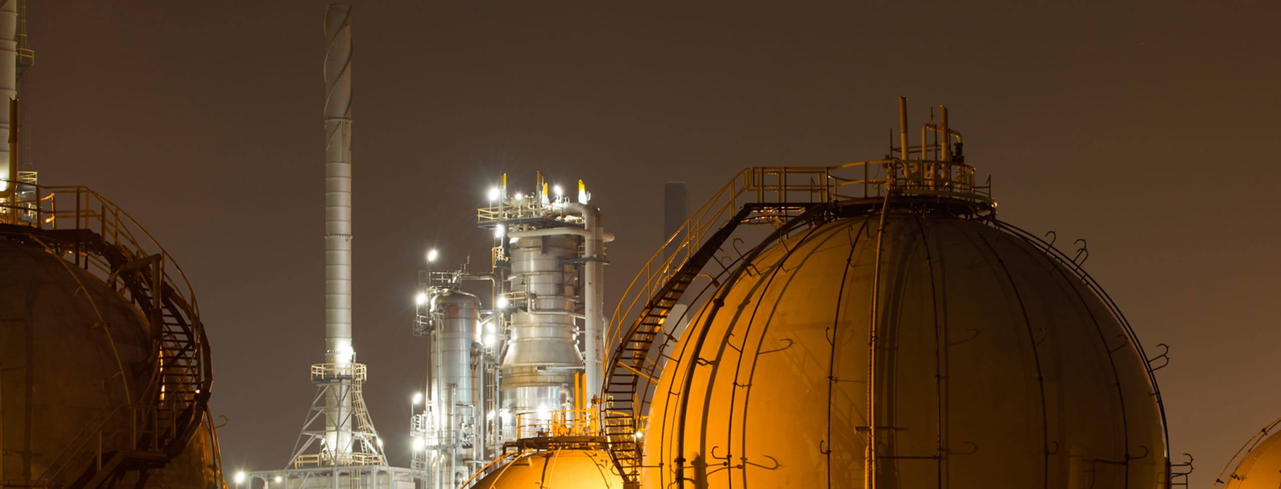 Liquefied_Natural_Gas_Storage_Tanks_S_2078