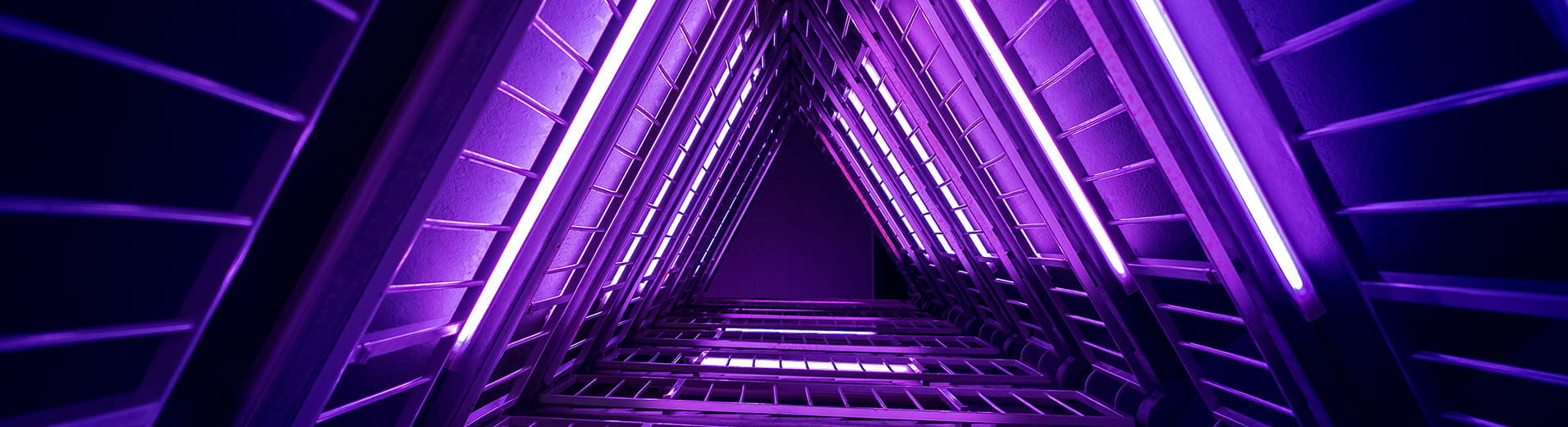 Neon_Stairwell_P_1129